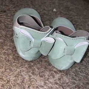 Monkey Feet Bow Back Ballet Flats